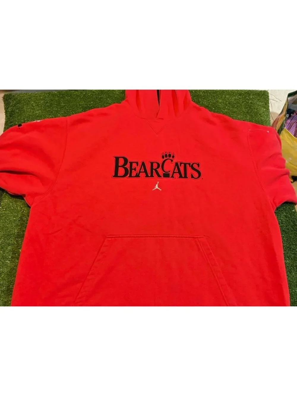 Vintage Cincinnati Bearcats hoodie mens 2XL red jordan sweatshirt basketball
